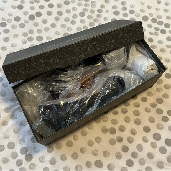 NWT Via Spiga Deandra Black Suede Buckle Pointy Toe Shoes Size 5.5 - Picture 13 of 13